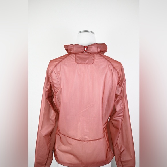 Brooks Running Lightweight Windbreaker- All Altitude - Picture 9 of 9